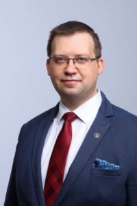 Dr Łukasz Bernaciński