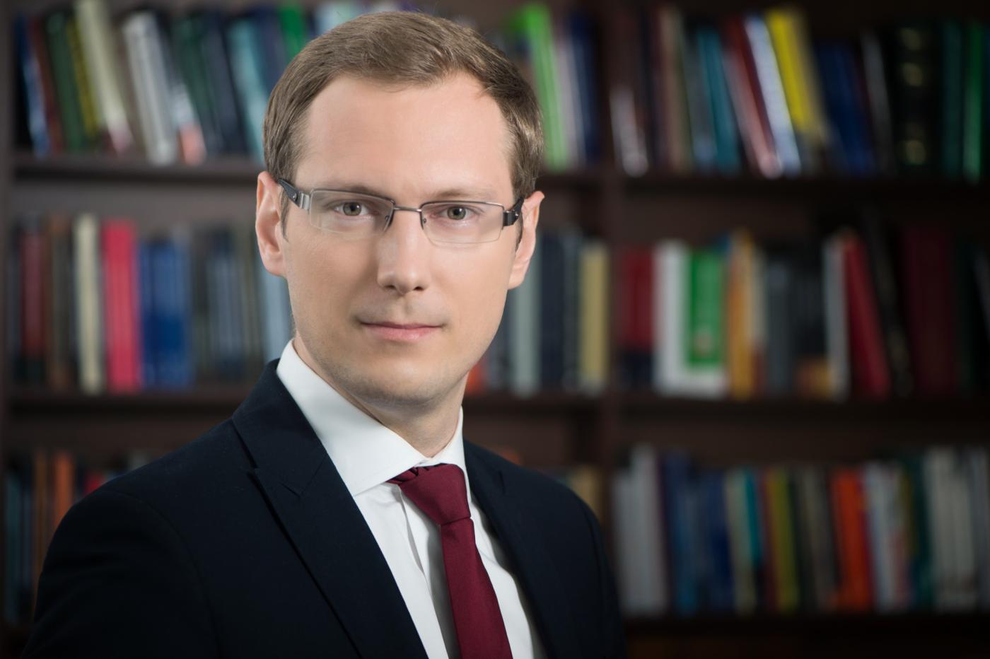 Publikacje do zajęć nt. tzw. „mowy nienawiści” jako przykład  wprowadzania do szkół ideologicznych treści