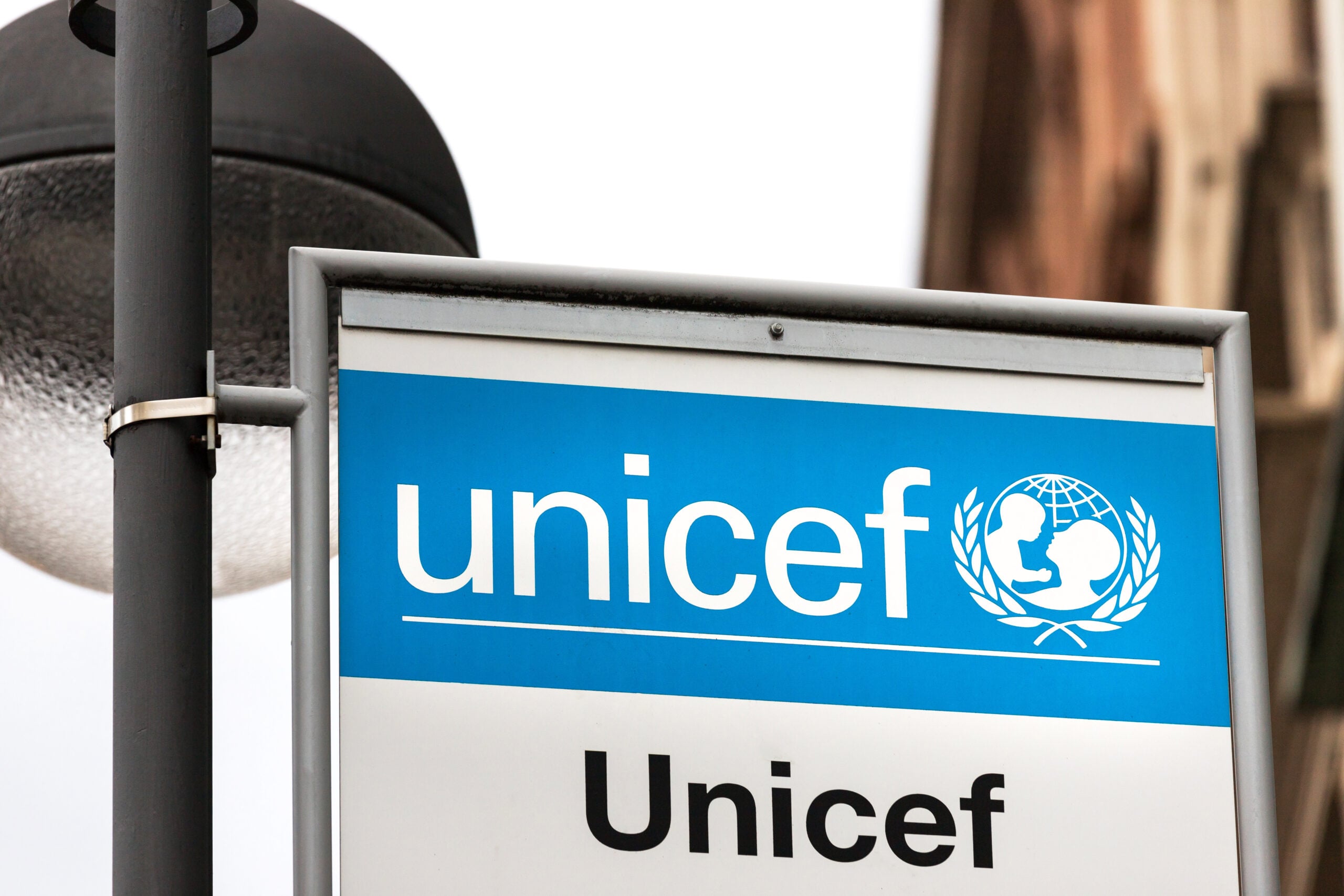 Plany UNICEF uderzające w dobro dzieci