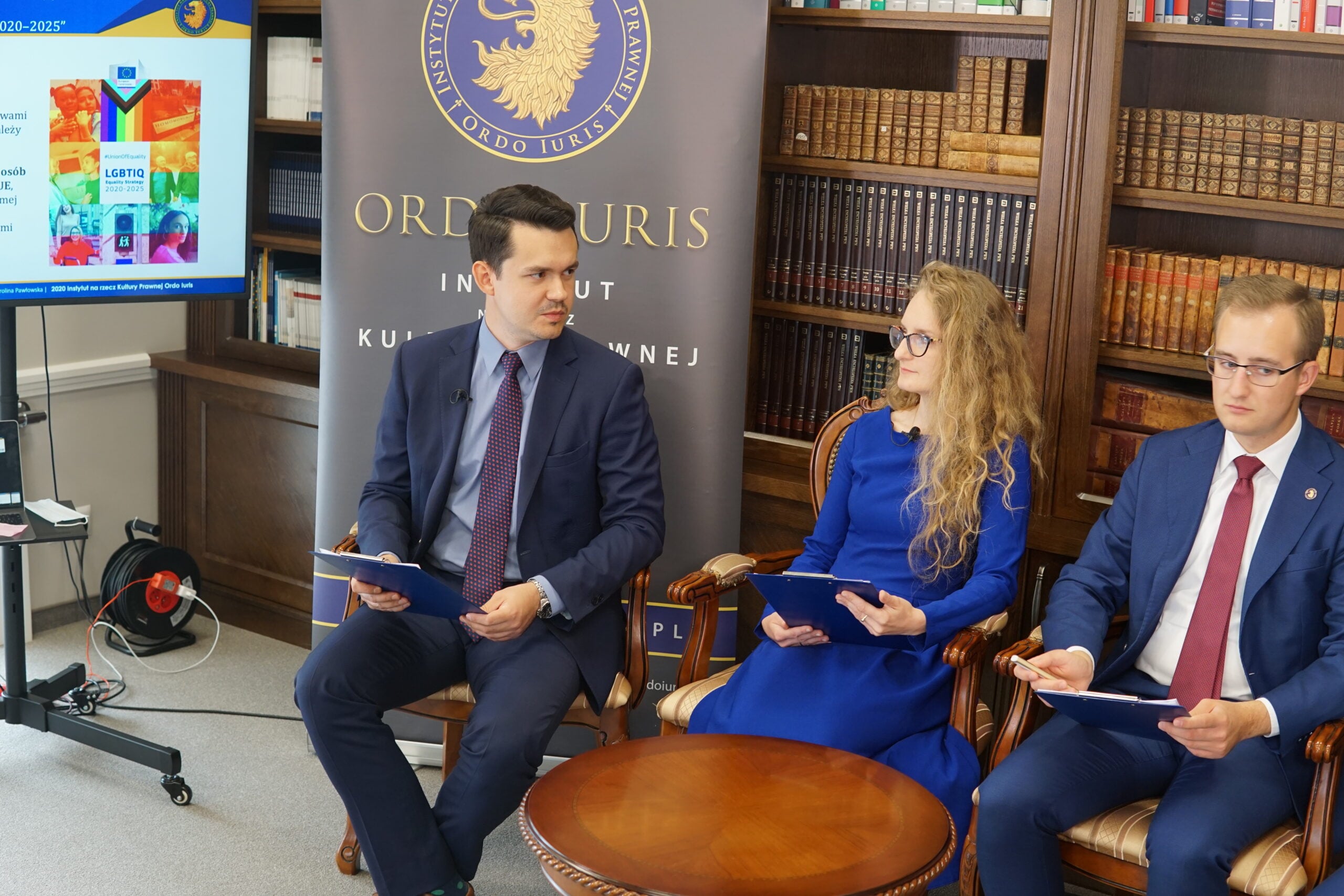 Ordo Iuris odpowiada na zarzuty Komisji Europejskiej stającej po stronie ruchu LGBT