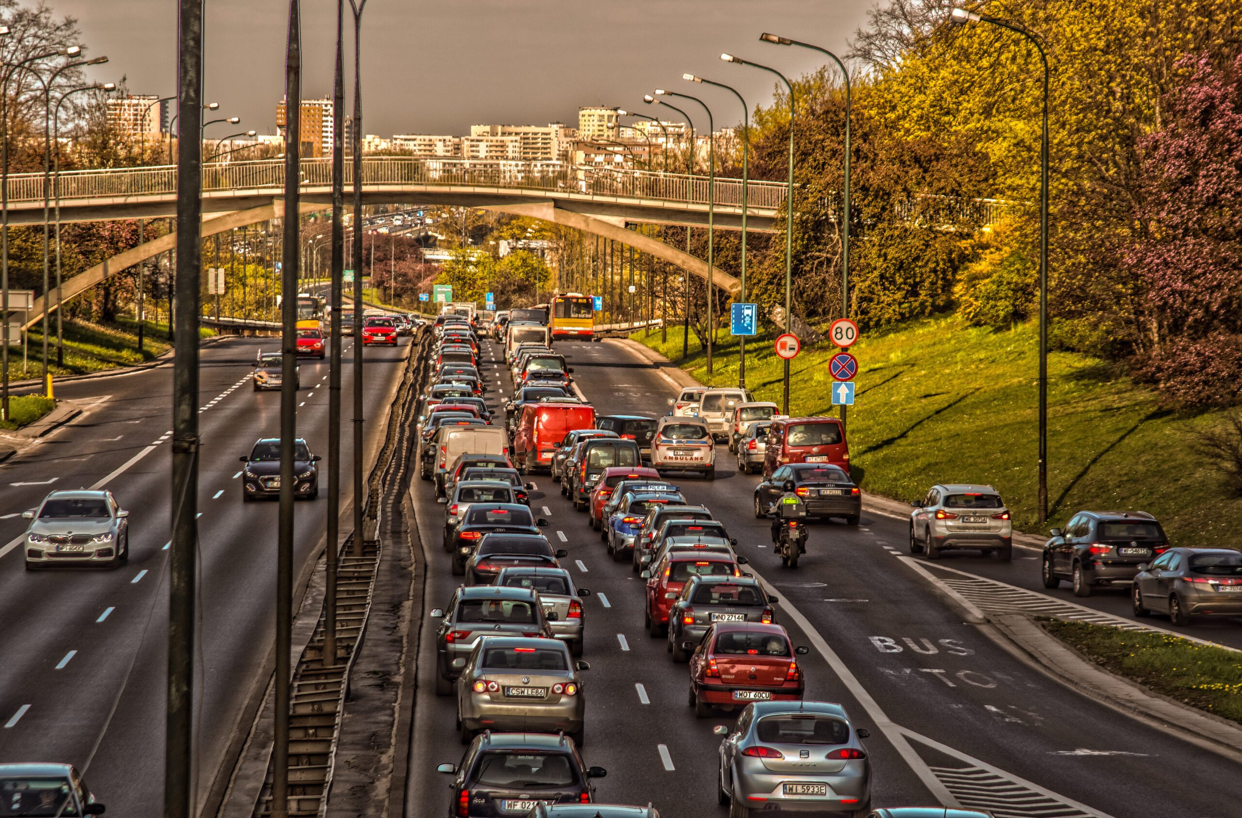Warszawska Strefa Czystego Transportu ograniczy szereg wolności obywatelskich – stanowisko Ordo Iuris w ramach konsultacji publicznych