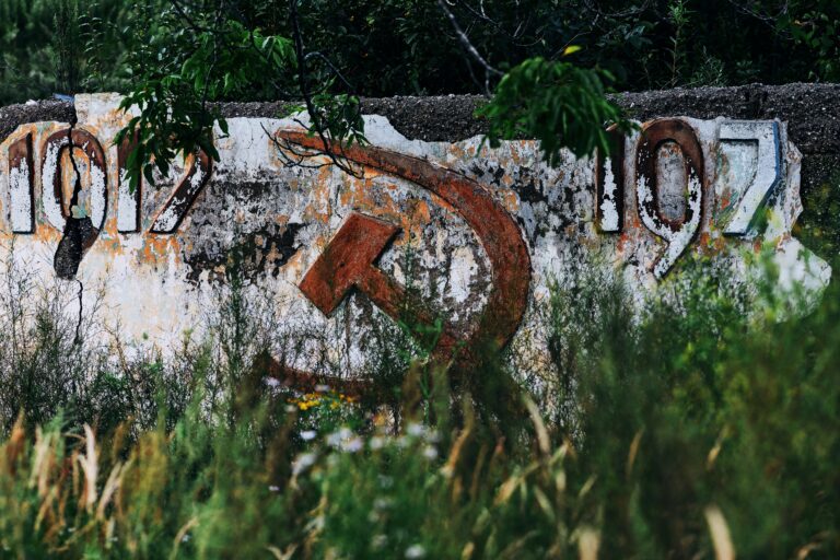 tengyart-yRA0hRNbOOA-unsplash