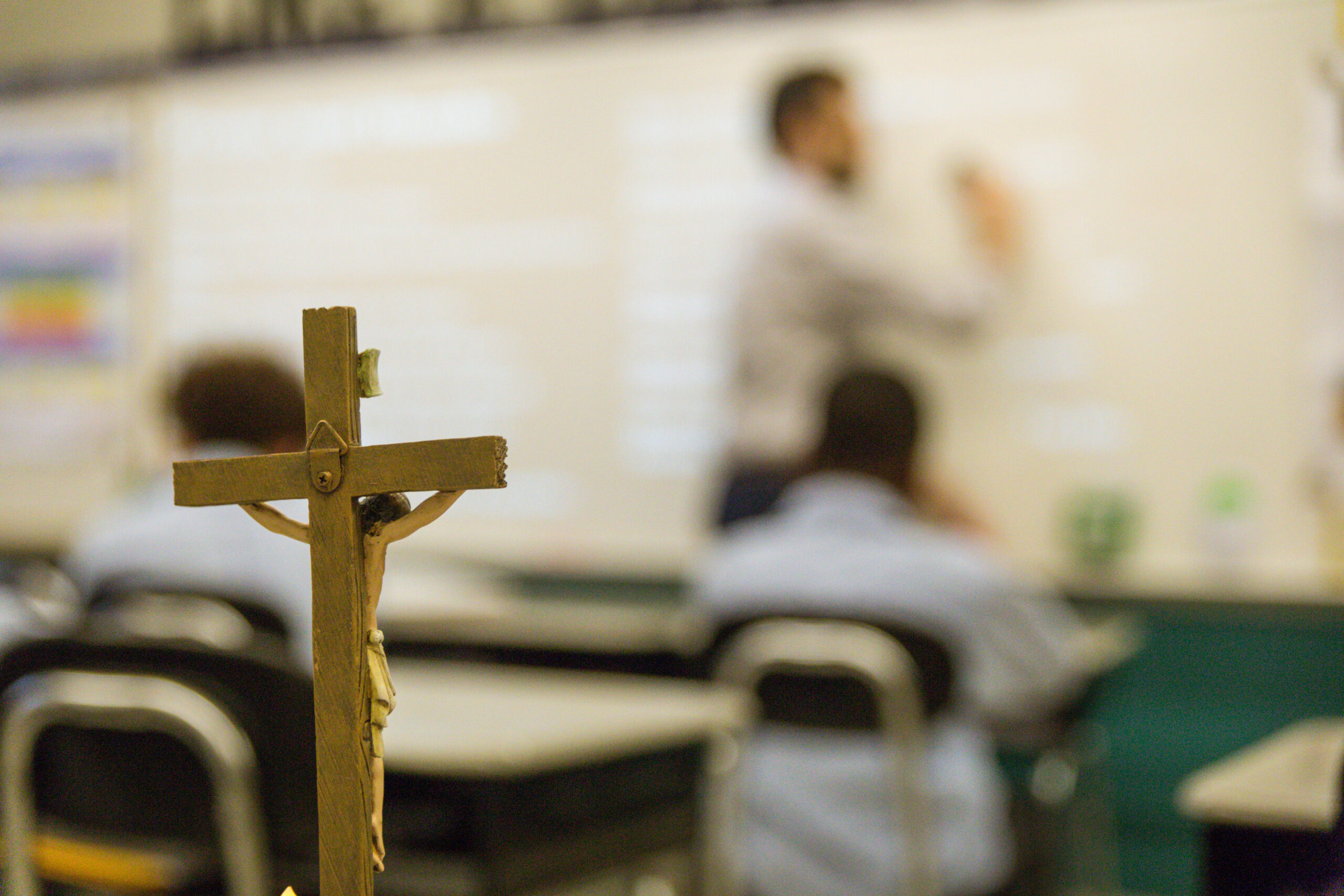 Przeniesienie nauczania religii ze szkół do salek katechetycznych wymagałoby zmian w umowie międzynarodowej