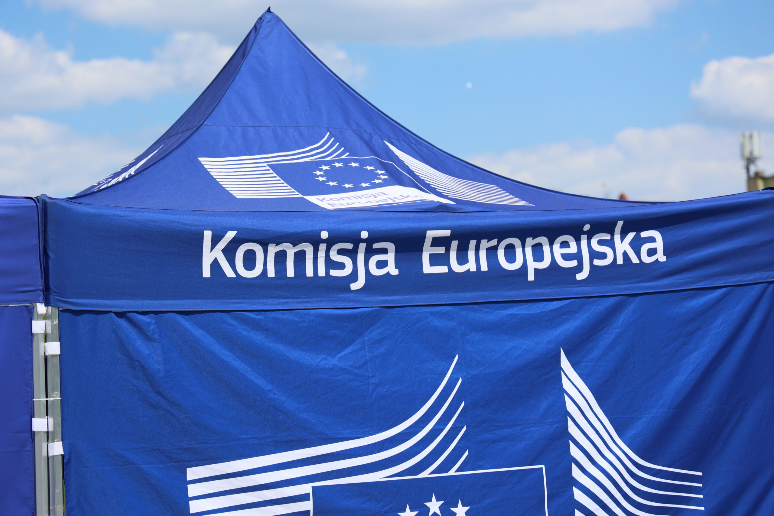 Zwiększenie „solidarności” w zakresie polityki migracyjnej – komunikat Komisji Europejskiej