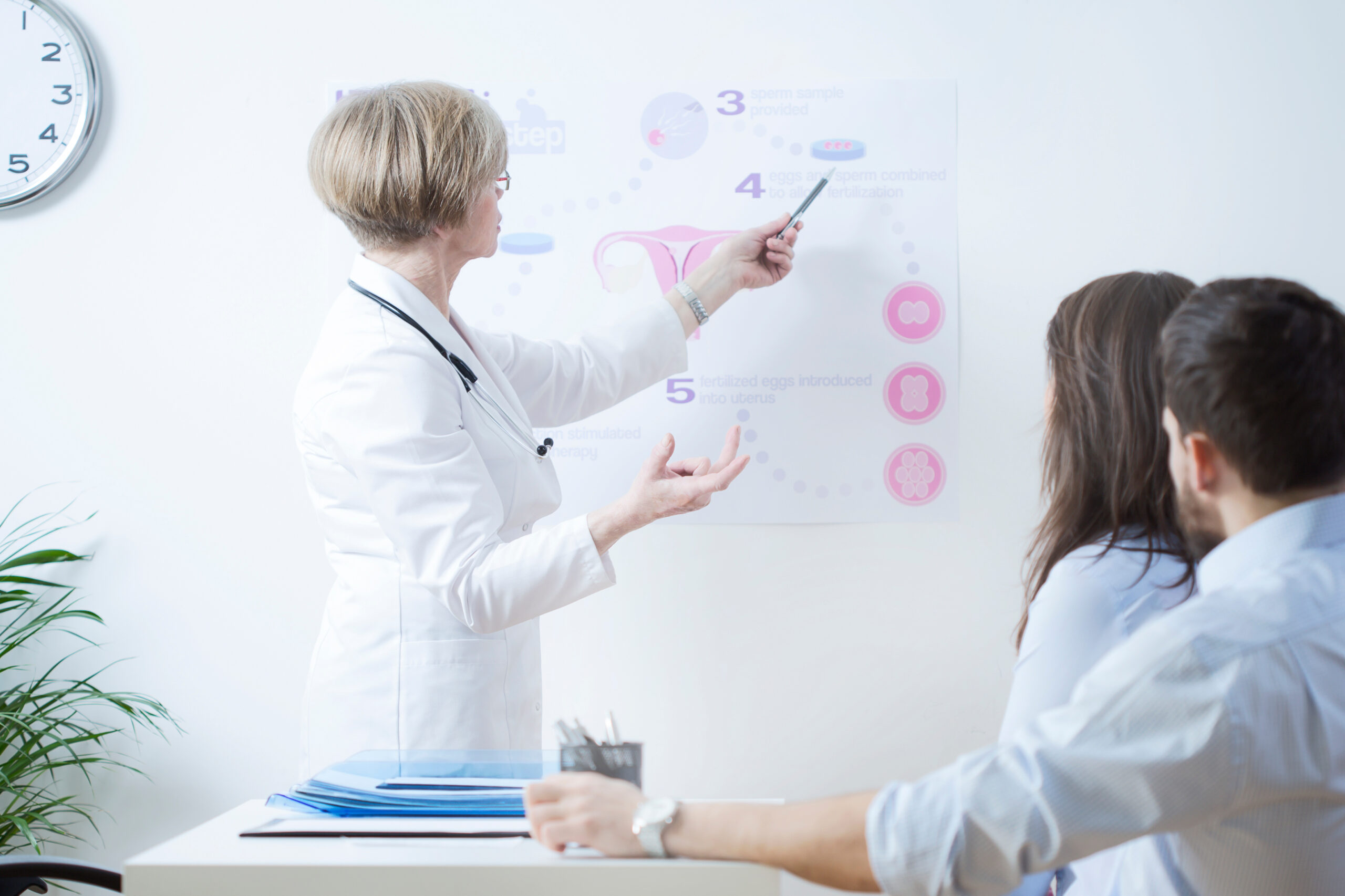 Kobieta nie chciała dalszego zamrażania nienarodzonego dziecka. Sąd pozwolił na przeniesienie go do jej organizmu