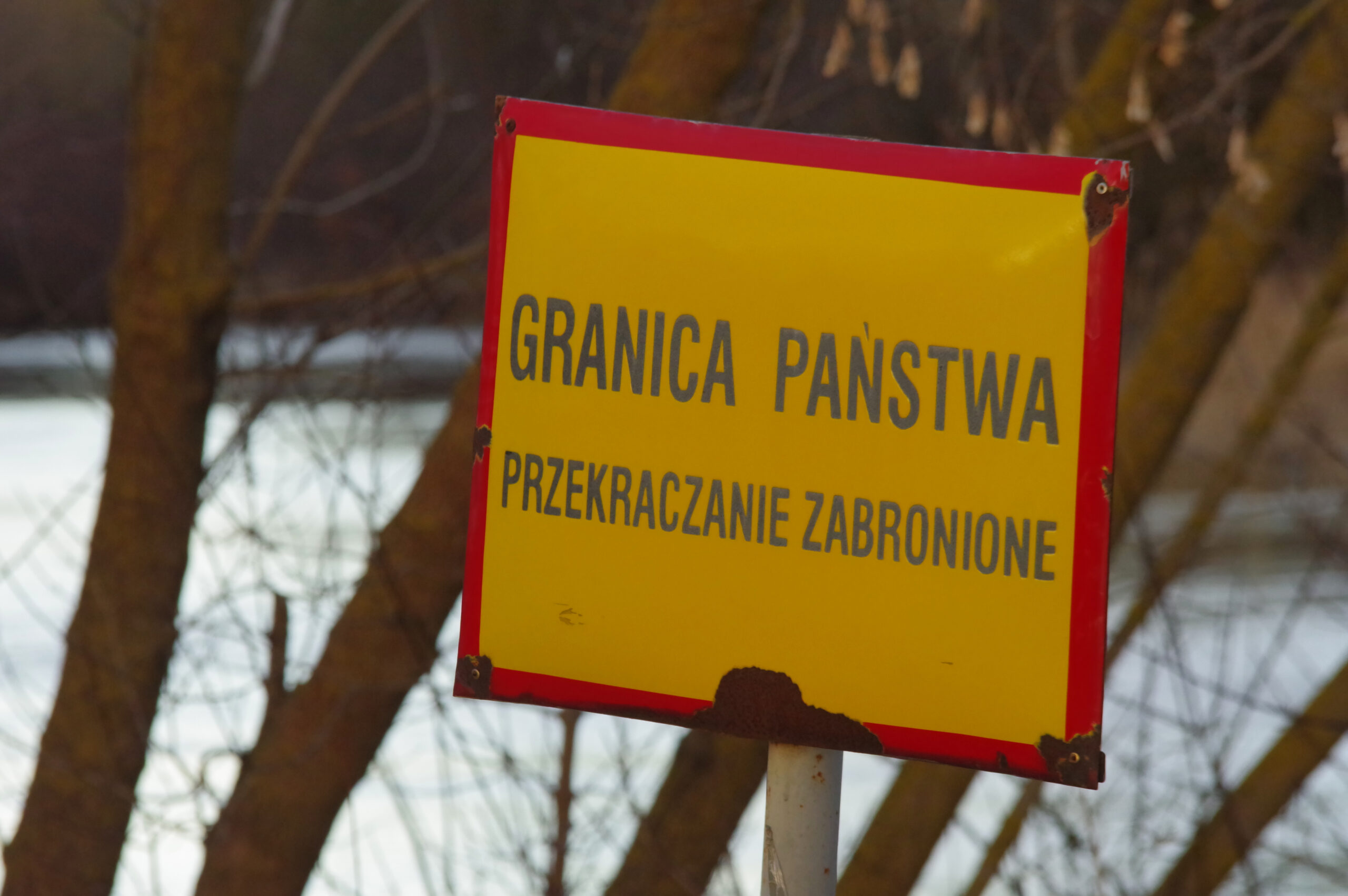 Nie możemy dopuścić, by obcy ludzie stali się gospodarzami w Polsce – Tomasz Rowiński rozmawia z Damianem Adamusem
