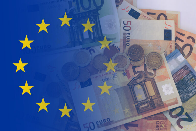 Pieniądze - euro - flaga UE