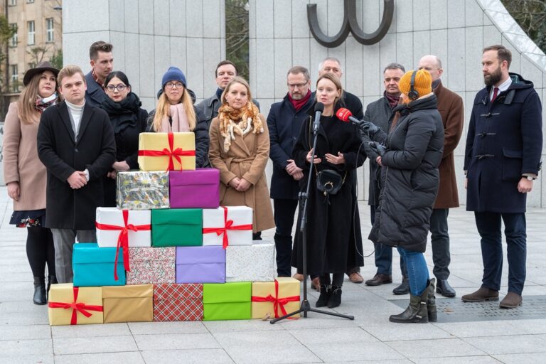 Konf. prasowa - Stop Narkotykowi Pornografii