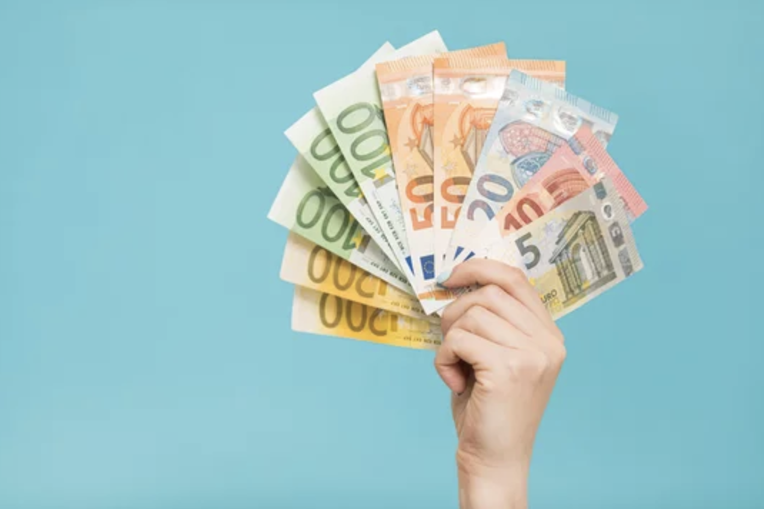 KE reaguje na zaprzestanie finansowania ruchów lewicowych przez USA. Więcej pieniędzy na „społeczeństwo obywatelskie”