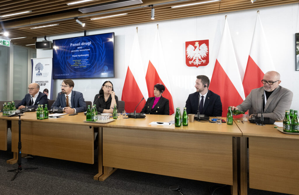 Konferencja „WHO. Wyjść czy zostać”