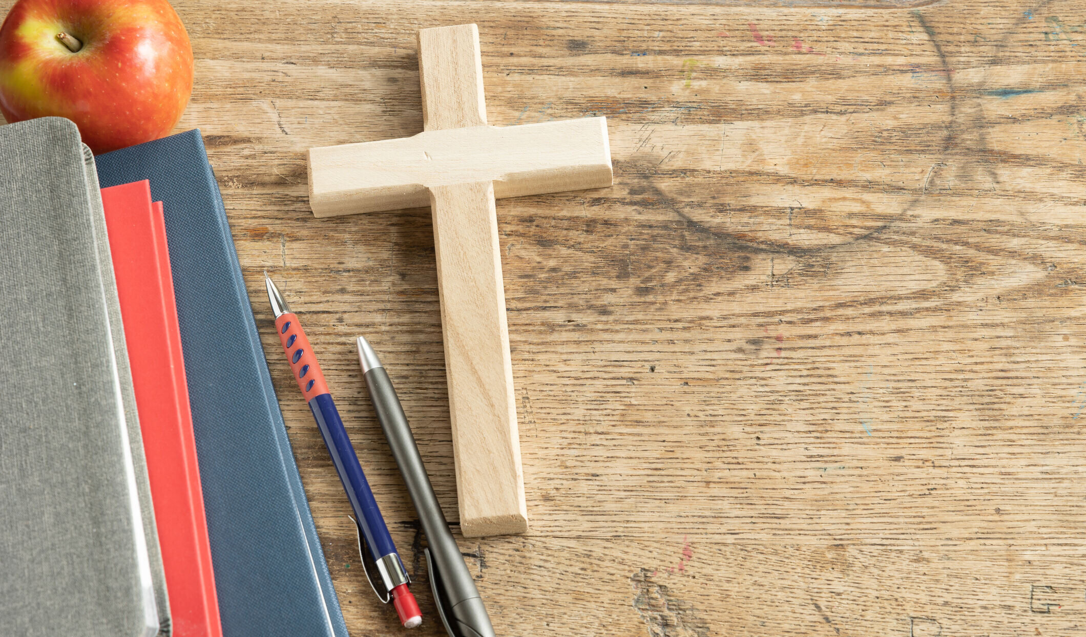 Profanacja krzyża w szkole w Kielnie. Jutro protest rodziców i mieszkańców