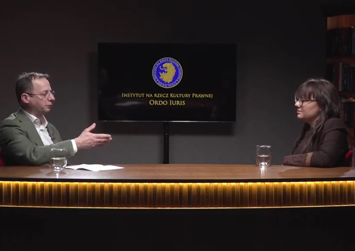 Polskie sądy w szponach polityki i ideologii. Rozmowa z mec. Magdaleną Majkowską z Ordo Iuris (wideo)