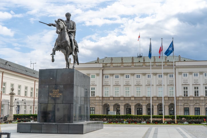 „Związki partnerskie” na biurku Prezydenta. Opinia Ordo Iuris i apel o weto