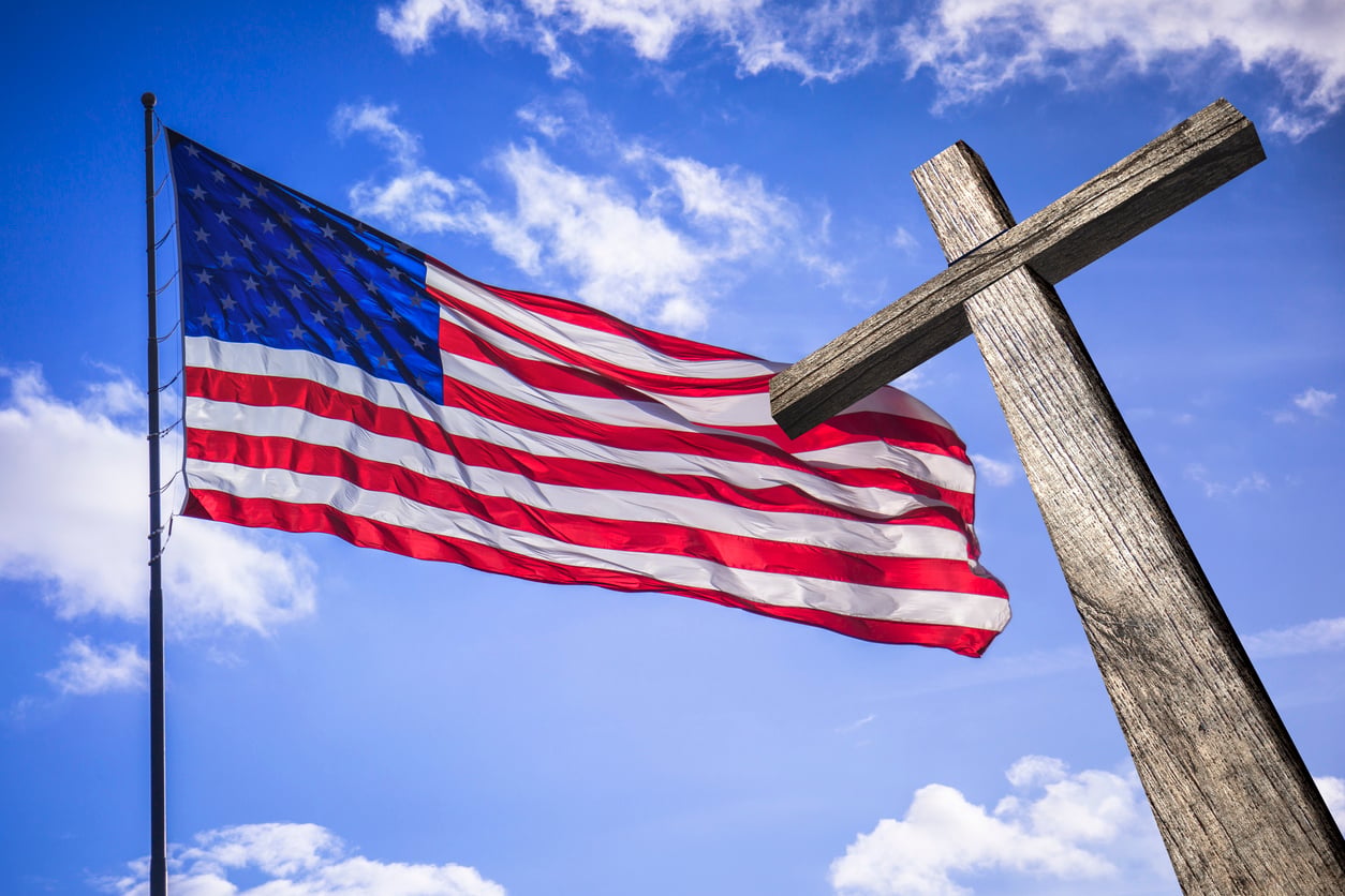Walka z religią postępuje. Raport Komisji Prezydencie Stanów Zjednoczonych