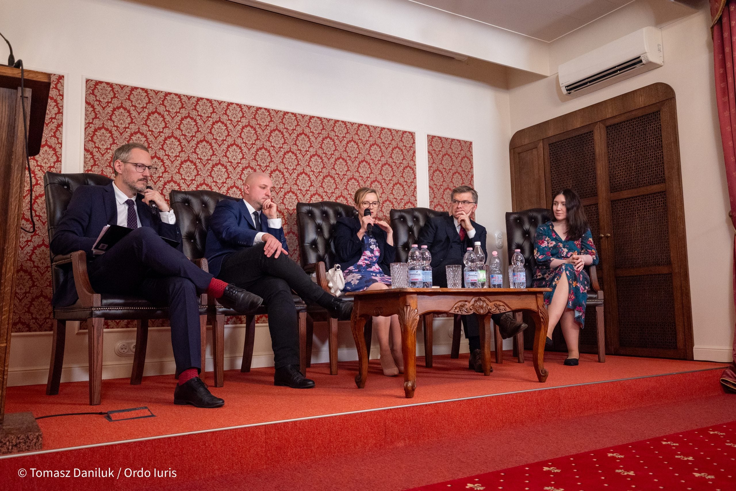 Feminizm nie wyzwolił kobiet – nauczył je pogardy dla własnej kobiecości. Warszawska premiera książki „Zderzenie”