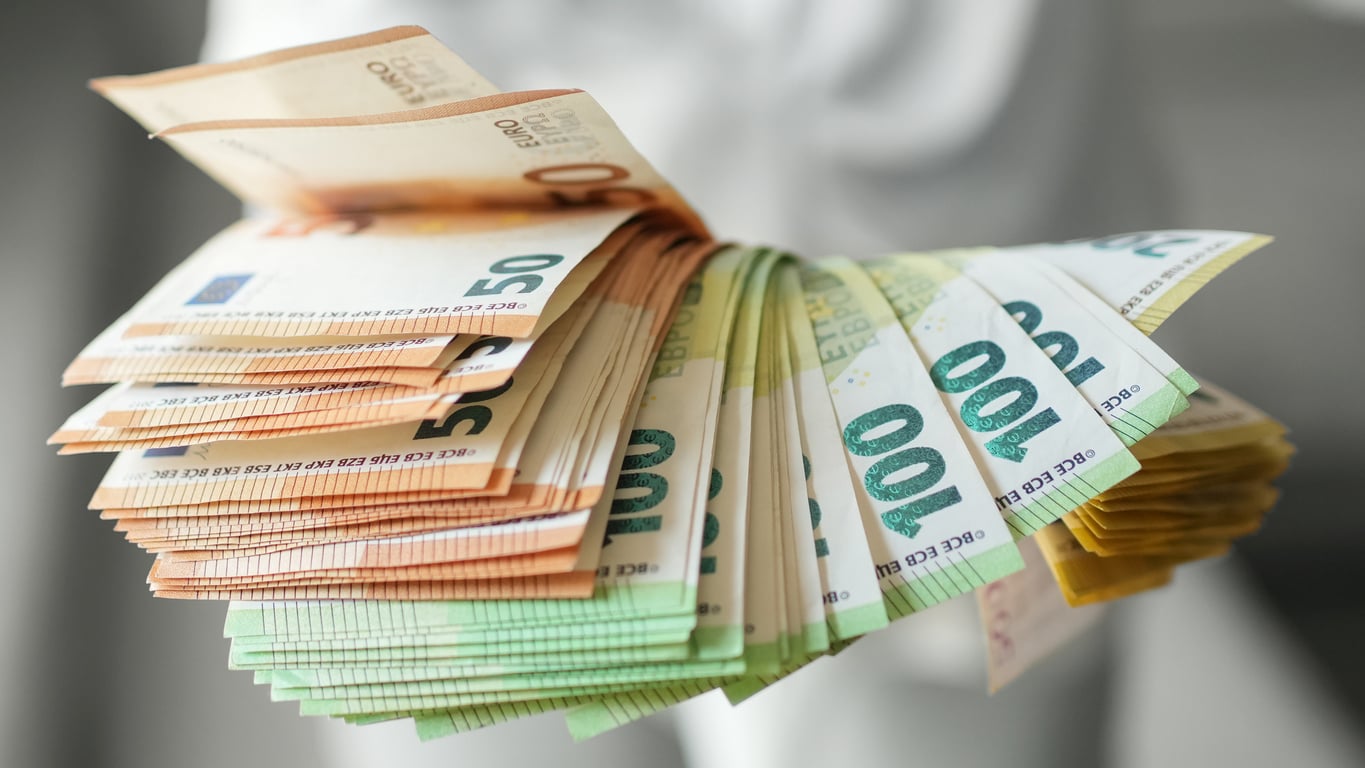 Kolejne miliardy na walkę z „dezinformacją” i „nietolerancją”. Jeszcze większa ingerencja Komisji Europejskiej w politykę państw?